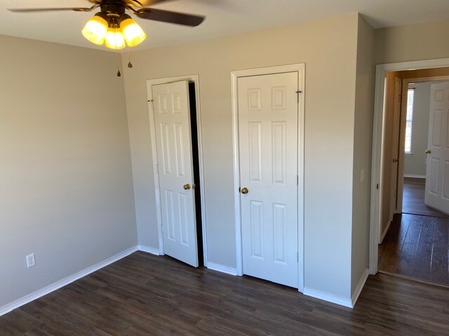 Building Photo - 520 Sun Meadow Dr