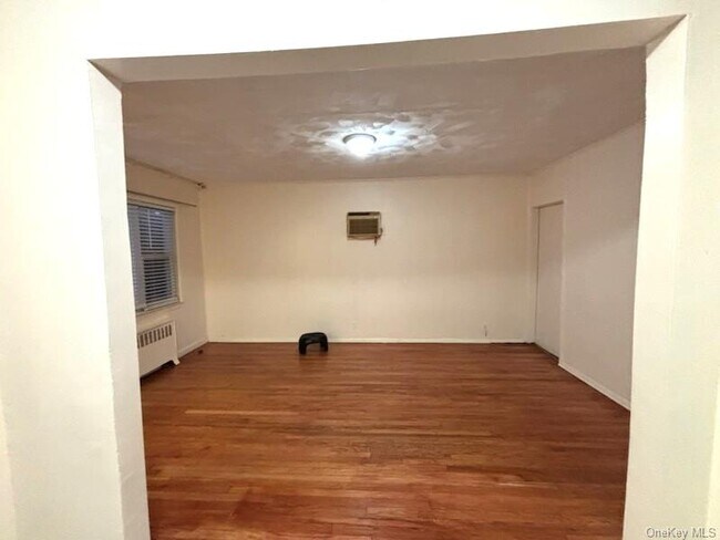 Building Photo - 238-23 148th Dr