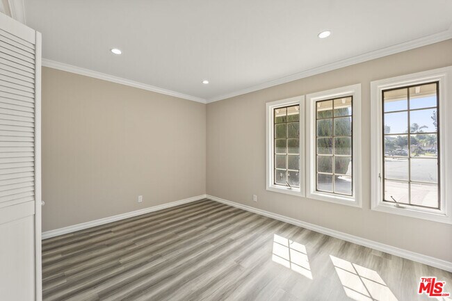 Building Photo - 15151 Marne Cir