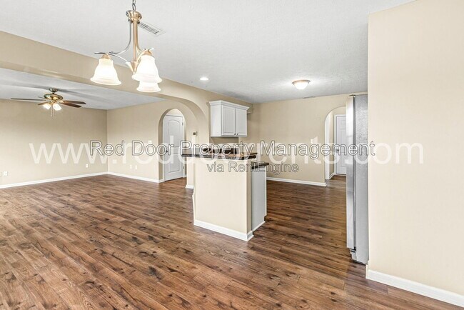 Building Photo - 6114 Pebblebrooke Rd