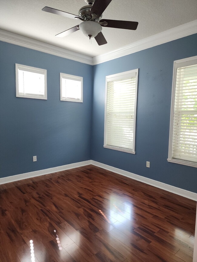 Building Photo - 8505 Lagerfeld Dr