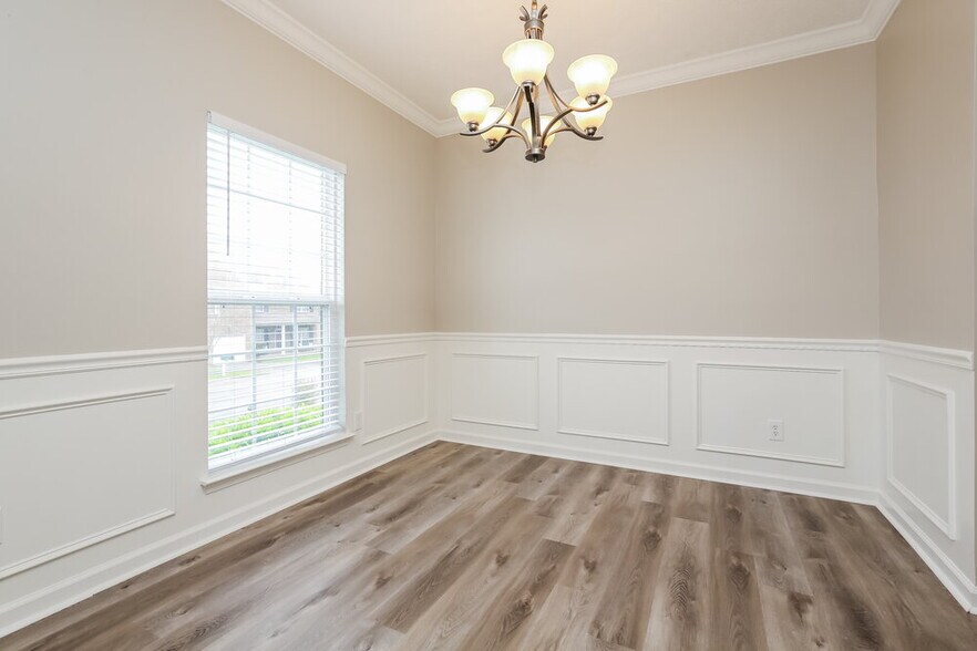Building Photo - 165 Claybrook Ln