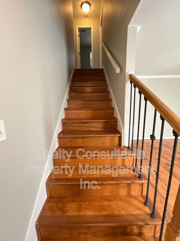 Building Photo - 123 Arcaro Dr
