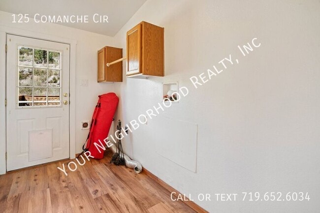 Building Photo - 125 Comanche Cir