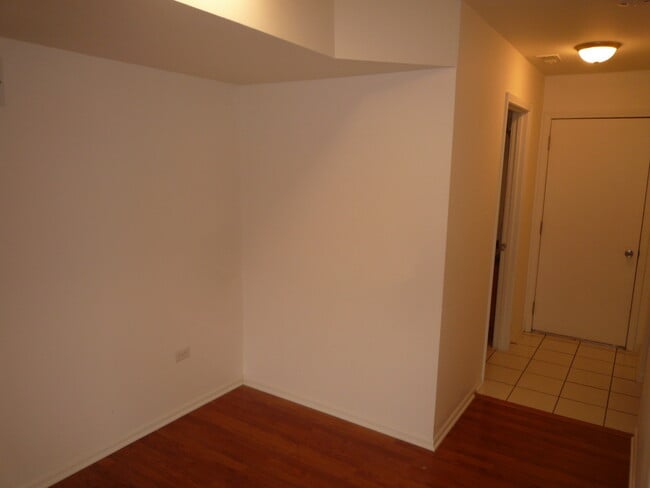Building Photo - 3527 Frontenac Ct