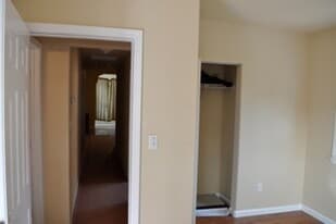 Building Photo - 145 N 5th Street