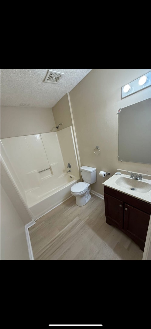 Building Photo - New Rental Available-Move In Ready