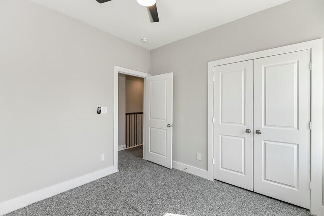 Building Photo - 3547 Dreyfus St