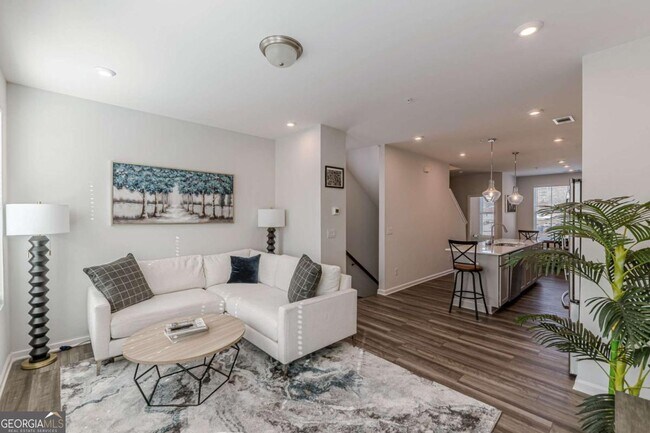 Building Photo - 1205 Skylar Ln SE