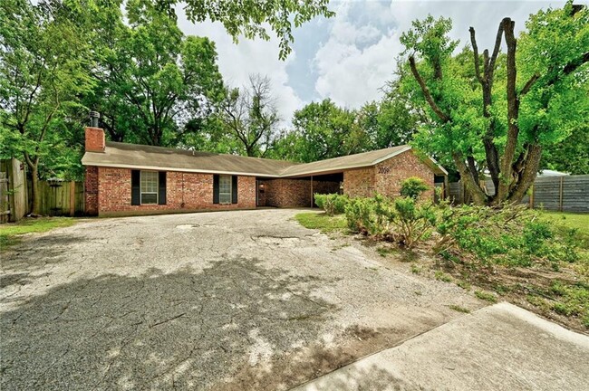 Building Photo - 2009 Greenbrook Pkwy