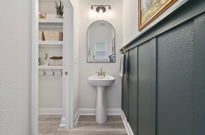 Building Photo - 116 Meadow Creek Dr