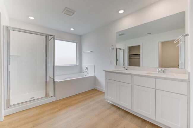 Building Photo - 9047 Rose Water Trl