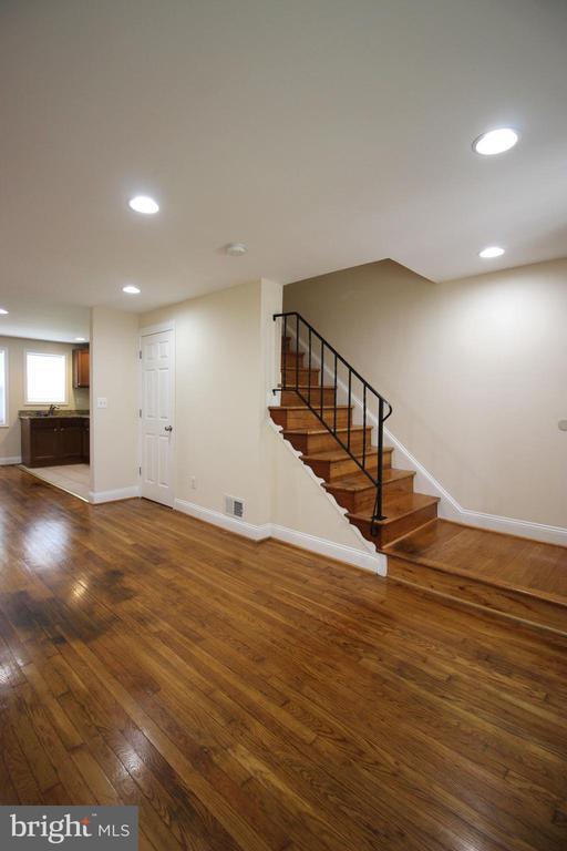 Building Photo - 1008 Parksley Ave