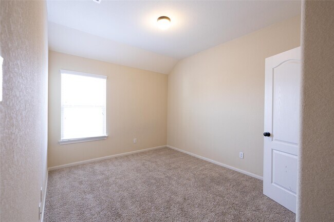 Building Photo - 24939 Blue Mountain Park Ln