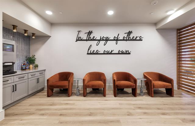 Building Photo - 2400 Ace Ln