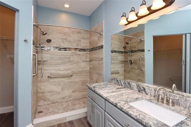 Building Photo - 9088 Lake Chase Island Way