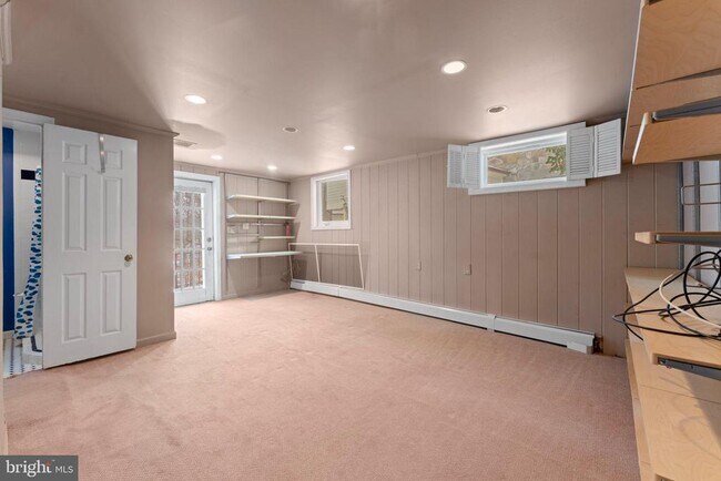 Building Photo - 3207 Circle Hill Rd