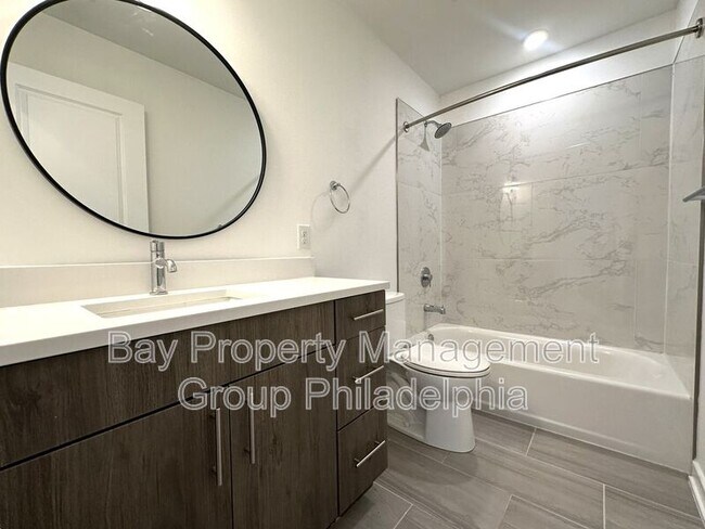 Building Photo - 2702 Frankford Ave