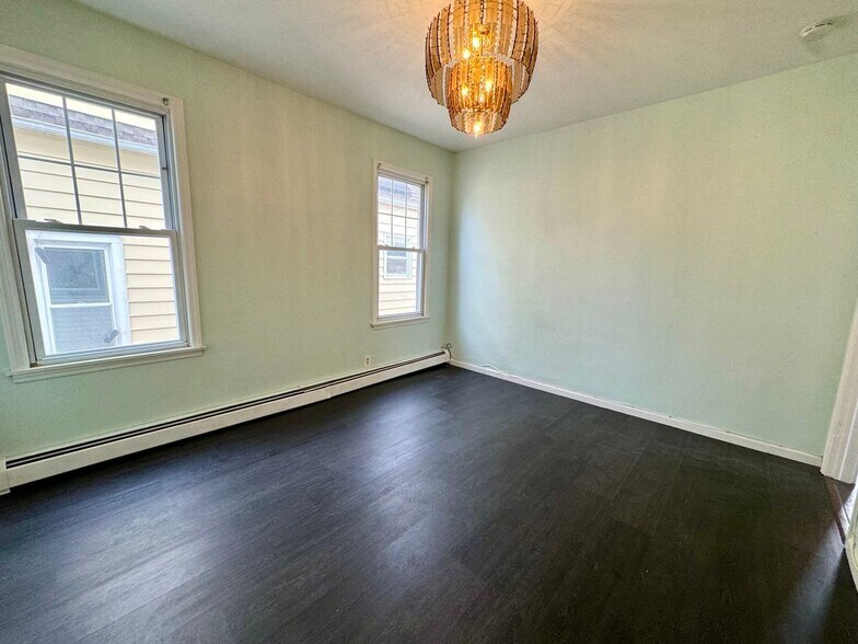 Building Photo - 318 Ampere Pkwy
