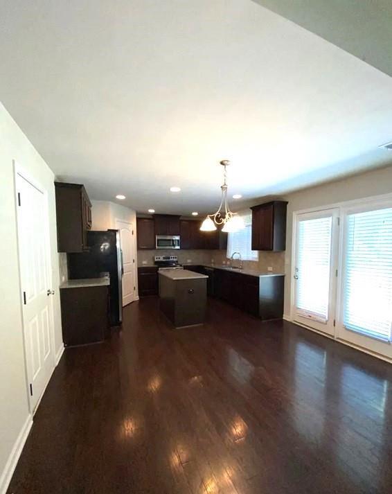 Building Photo - 4127 Water Mill Dr