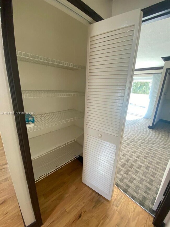 Building Photo - 8239 NW 8th Ct