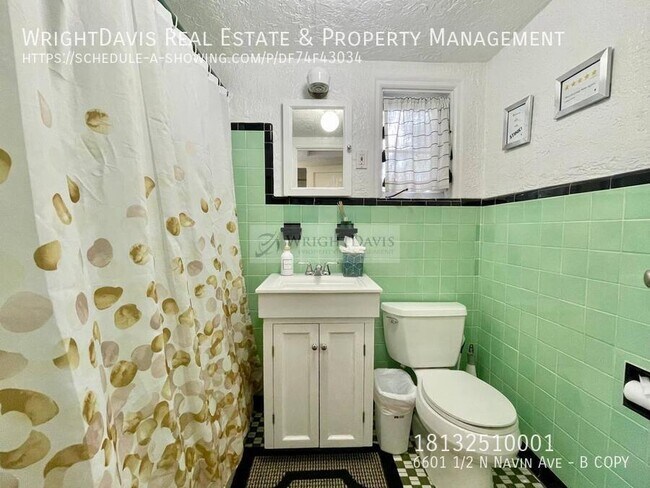 Building Photo - 6601 1/2 N Navin Ave-B COPY