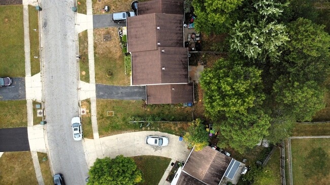 Building Photo - 1690 Watertower Dr