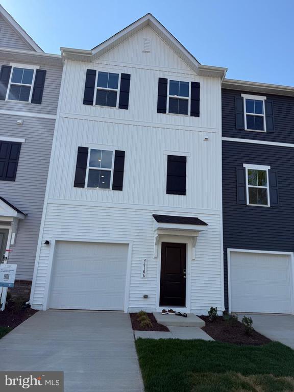 Building Photo - 36106 Wilderness Shores Way