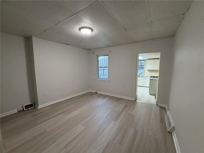 Building Photo - 235 38th St