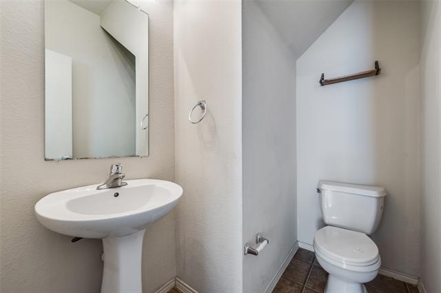 Building Photo - 9137 Waterman Dr