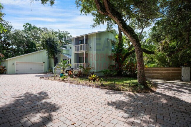 Building Photo - 5310 Hidden Harbor Rd