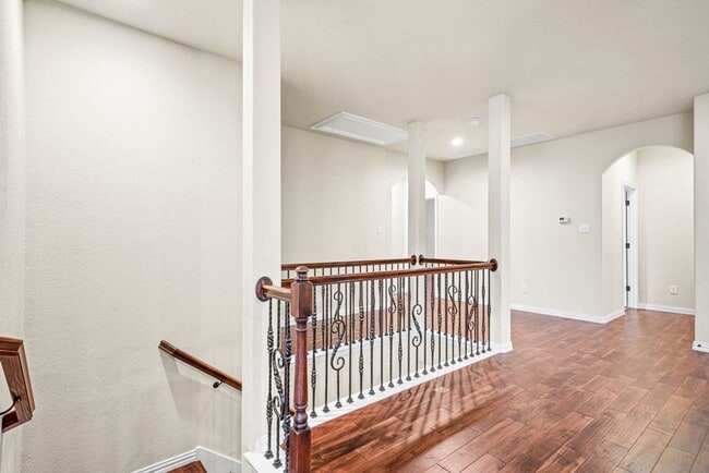 Building Photo - Bella Vista Rental - 5 Bedroom 3.5 bath!