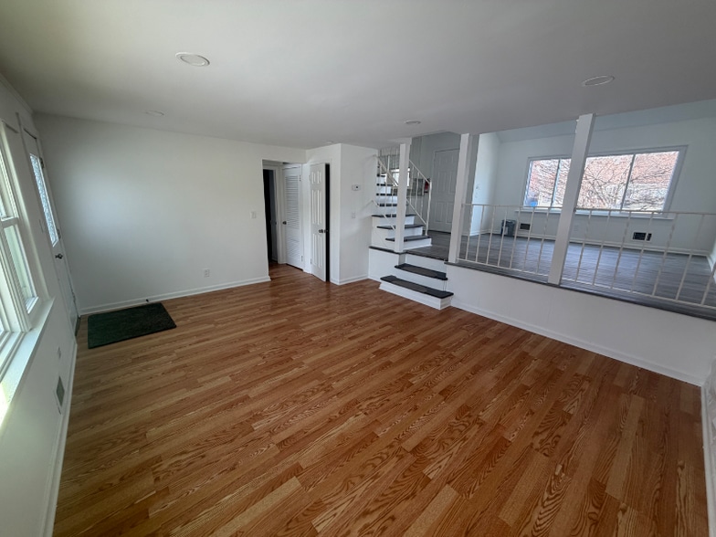 Building Photo - 80 McKinley Ave