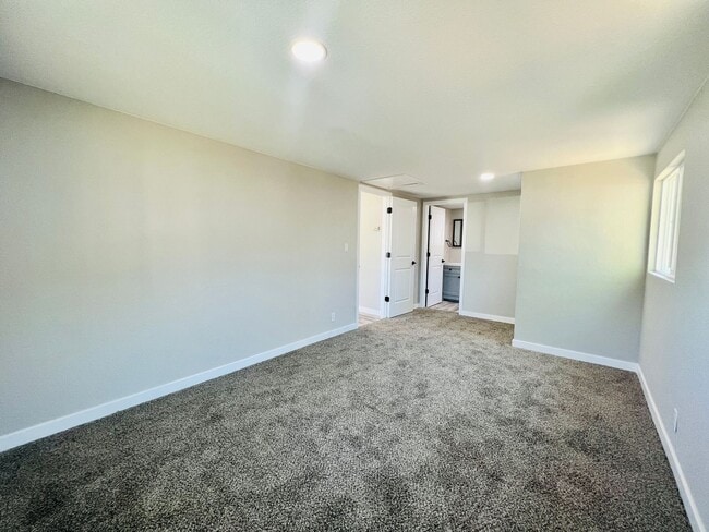 Building Photo - $0 DEPOSIT OPTION,FULLY REMODELED RANCH GEM OFF SHERIDAN, CLOSE TO SLOAN LAKE!