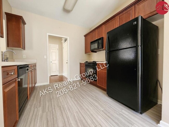 Building Photo - 2045 Forest Lakes Ln