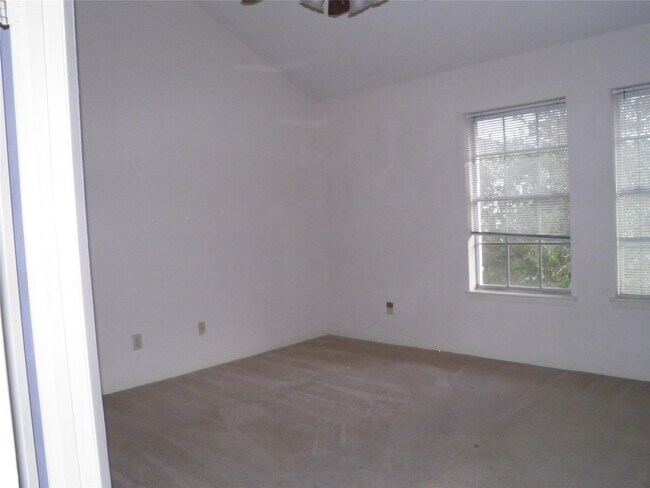 Building Photo - 2910 Grants Lake Blvd