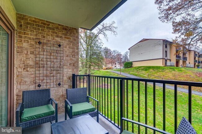 Building Photo - 11643 Stoneview Square