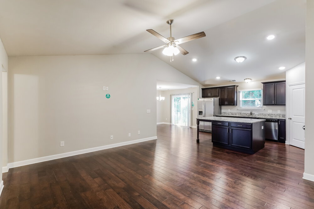 Building Photo - 2513 Skyfalls Way