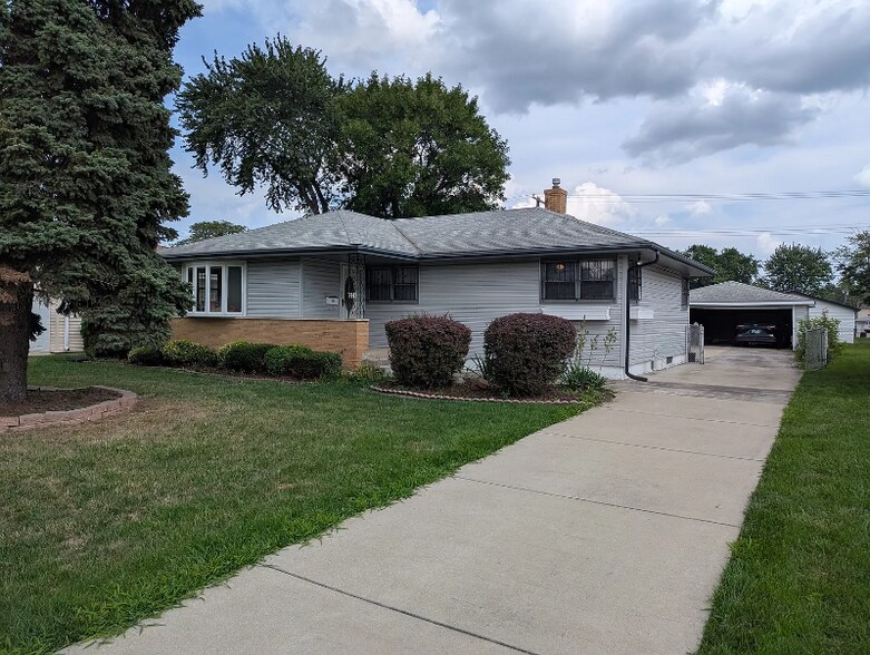 Primary Photo - 7843 Jackson Ave