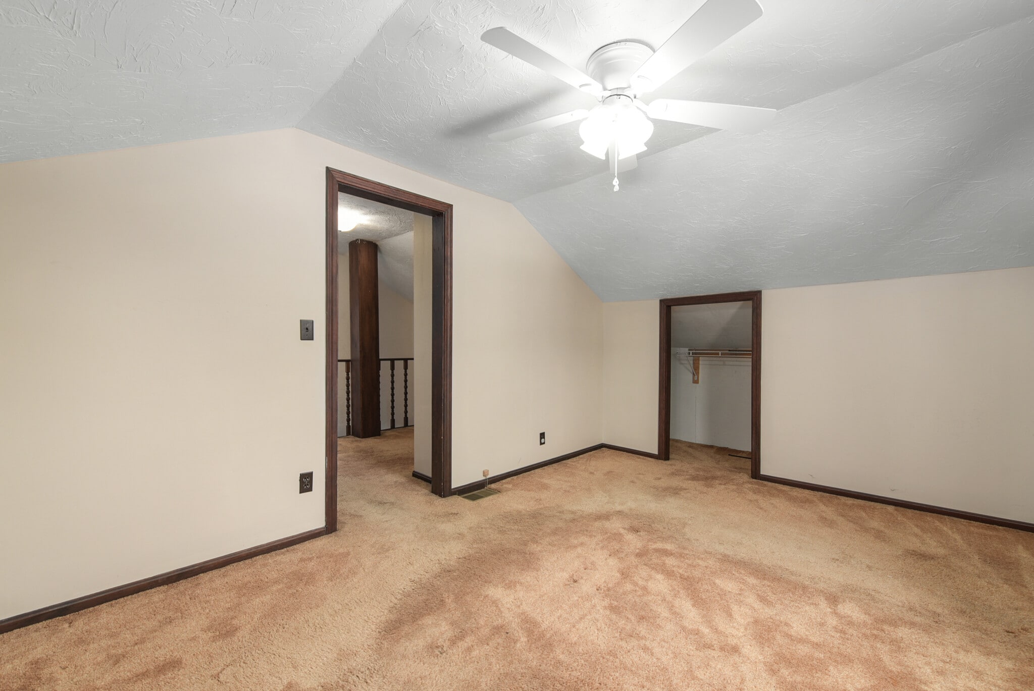 Building Photo - 247 E 248th St