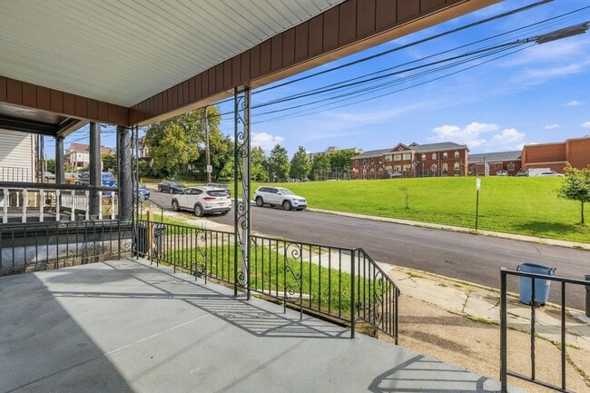 Building Photo - 3513 Fleming Ave