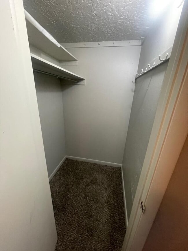 Building Photo - NORMAN HOME AVAILABLE FOR LEASE