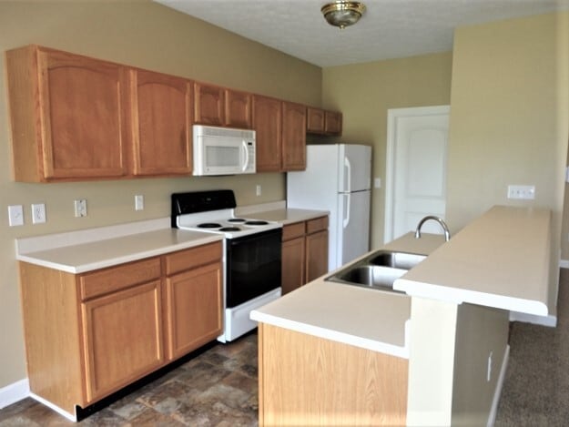 Building Photo - 1565 Cold Spring Dr