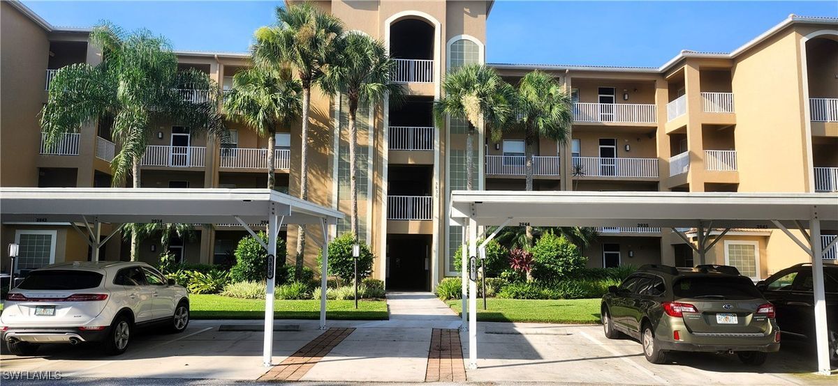 Building Photo - 3830 Sawgrass Way