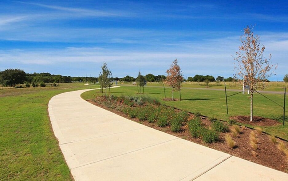 Building Photo - 480 Tailwind Dr