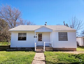Building Photo - 801 Northside Dr