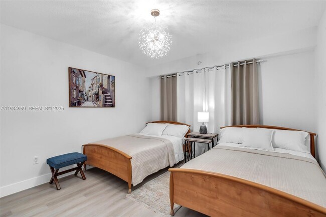 Building Photo - 18100 N Bay Rd