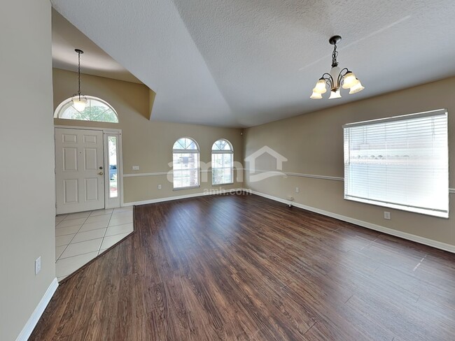 Building Photo - 1012 Cristelle Jean Dr