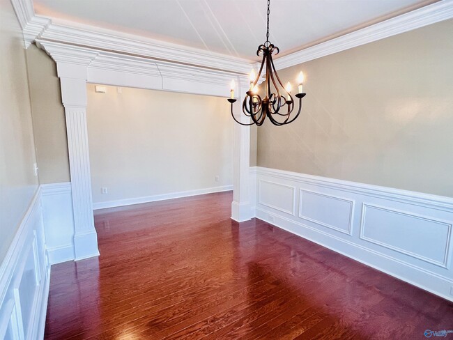 Building Photo - 104 Woodvale Dr