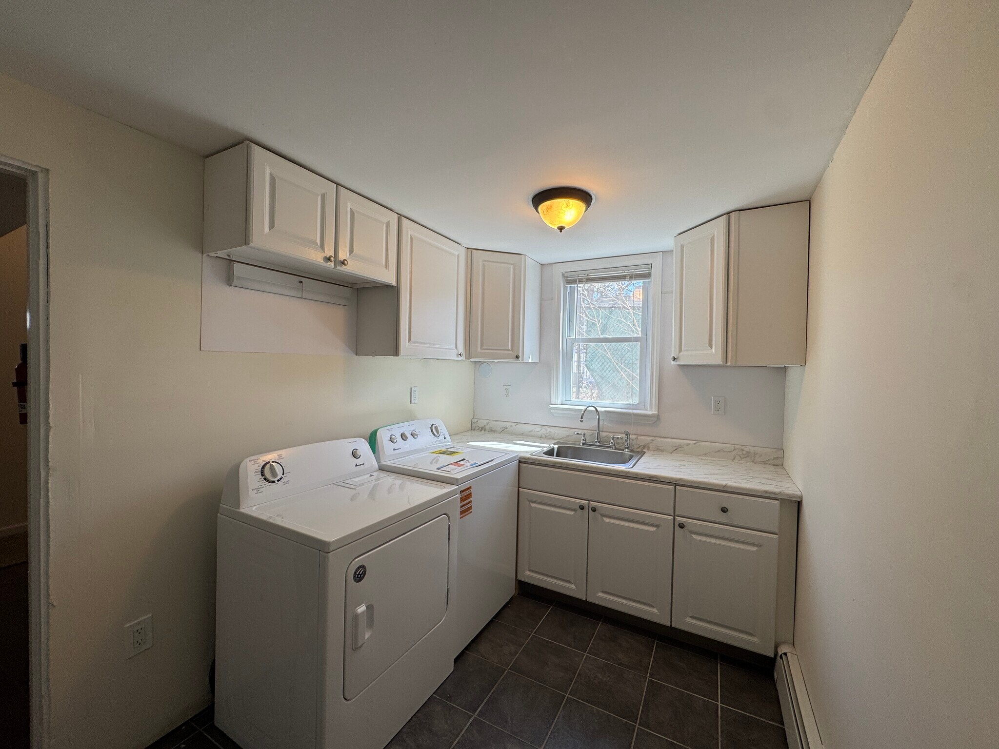 Building Photo - 40 Whitestone Rd